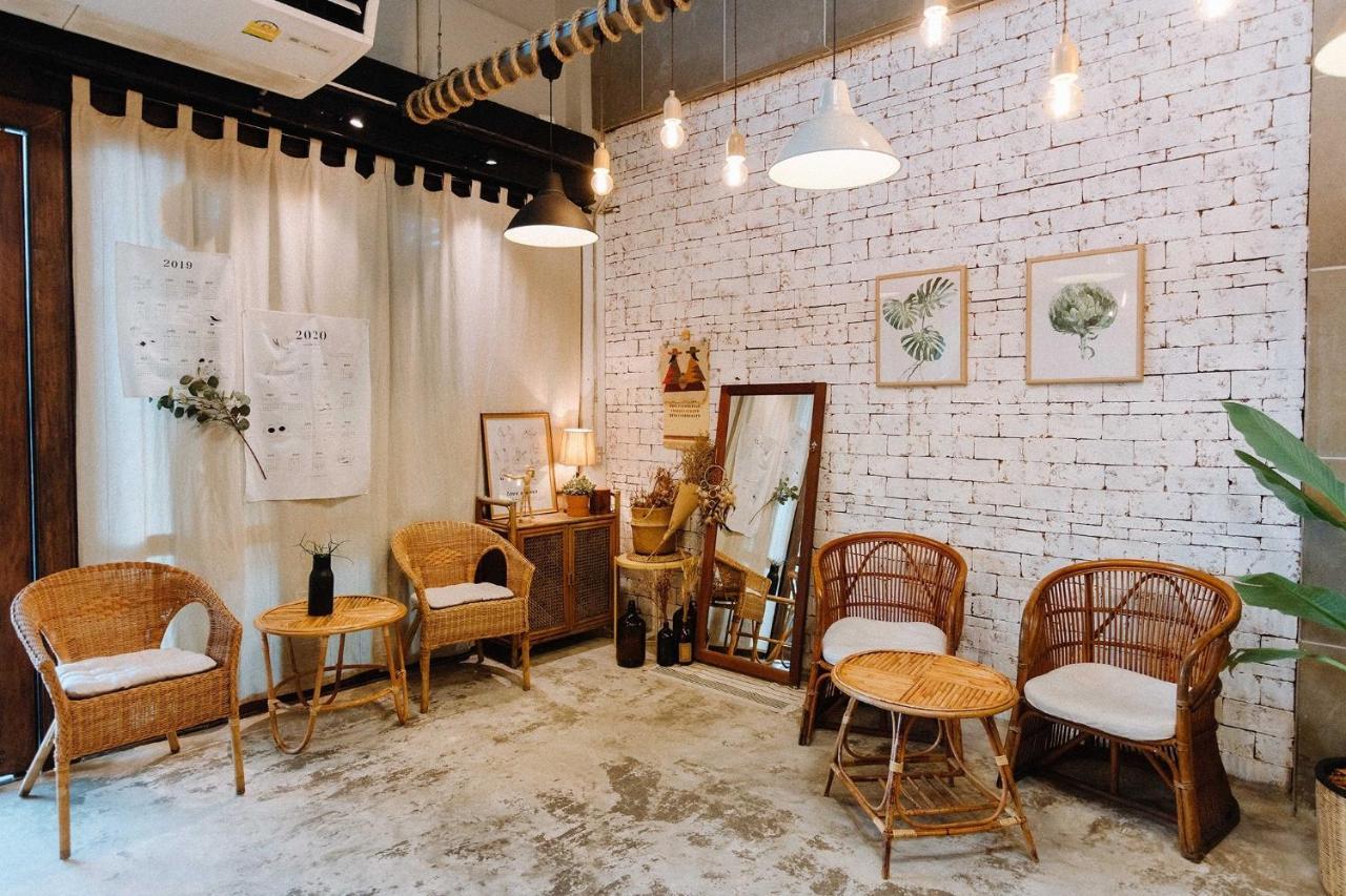 Pine Cafe'&Bed Hotel Phra Nakhon Si Ayutthaya Luaran gambar