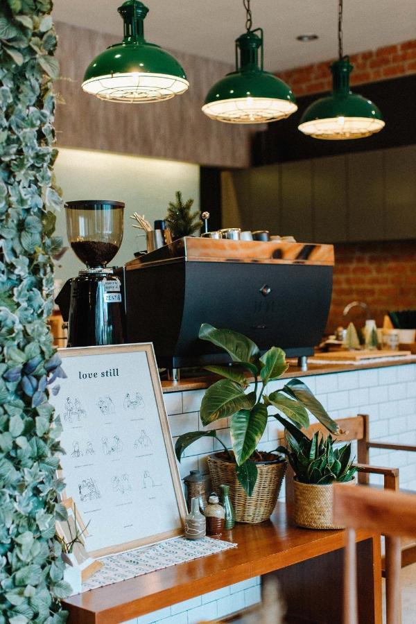 Pine Cafe'&Bed Hotel Phra Nakhon Si Ayutthaya Luaran gambar