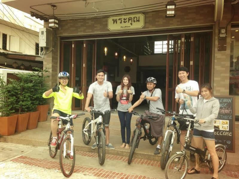 Pine Cafe'&Bed Hotel Phra Nakhon Si Ayutthaya Luaran gambar